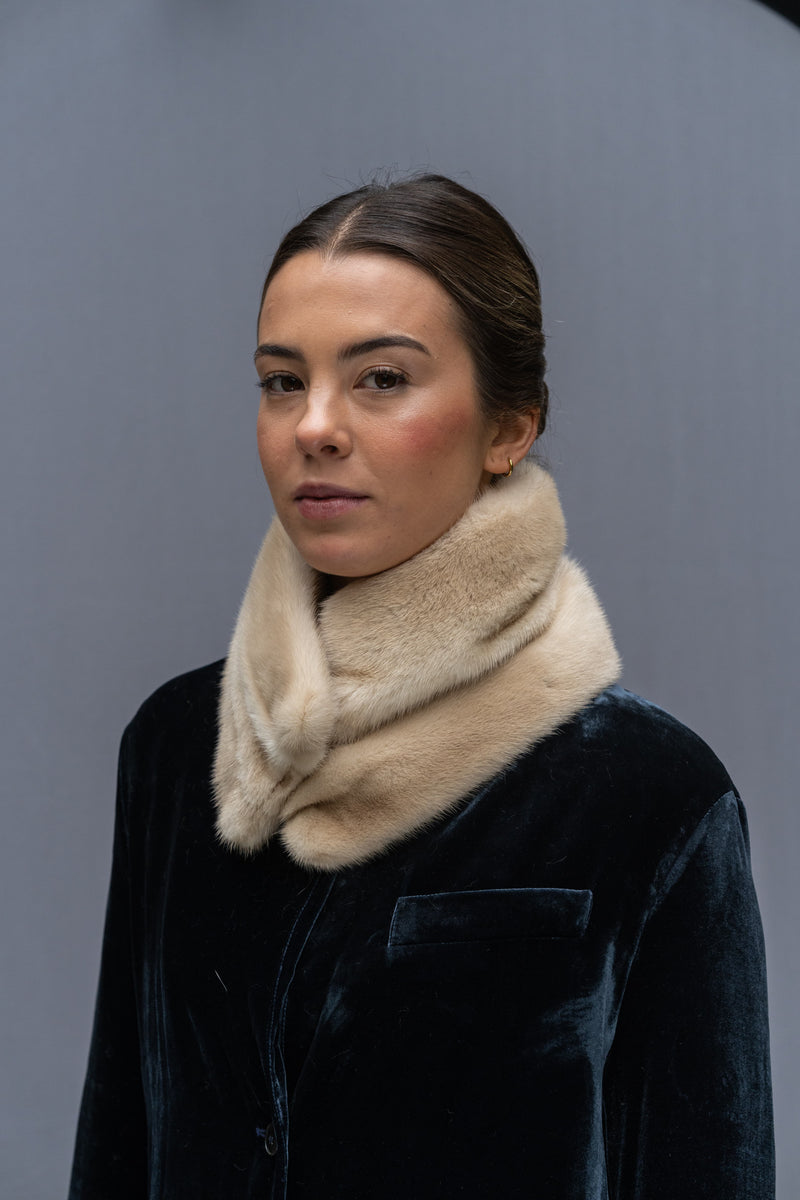 Cuello de visón Crudo doble