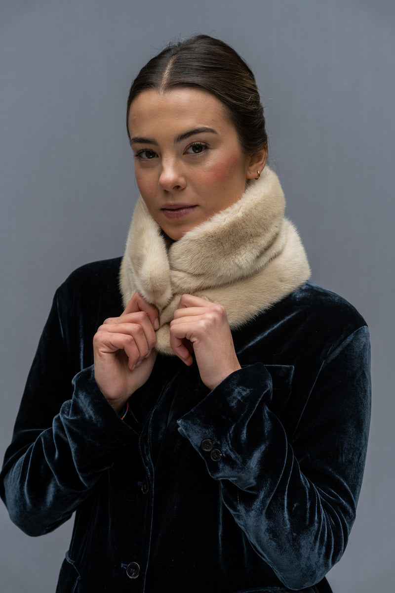 Cuello de visón Crudo doble