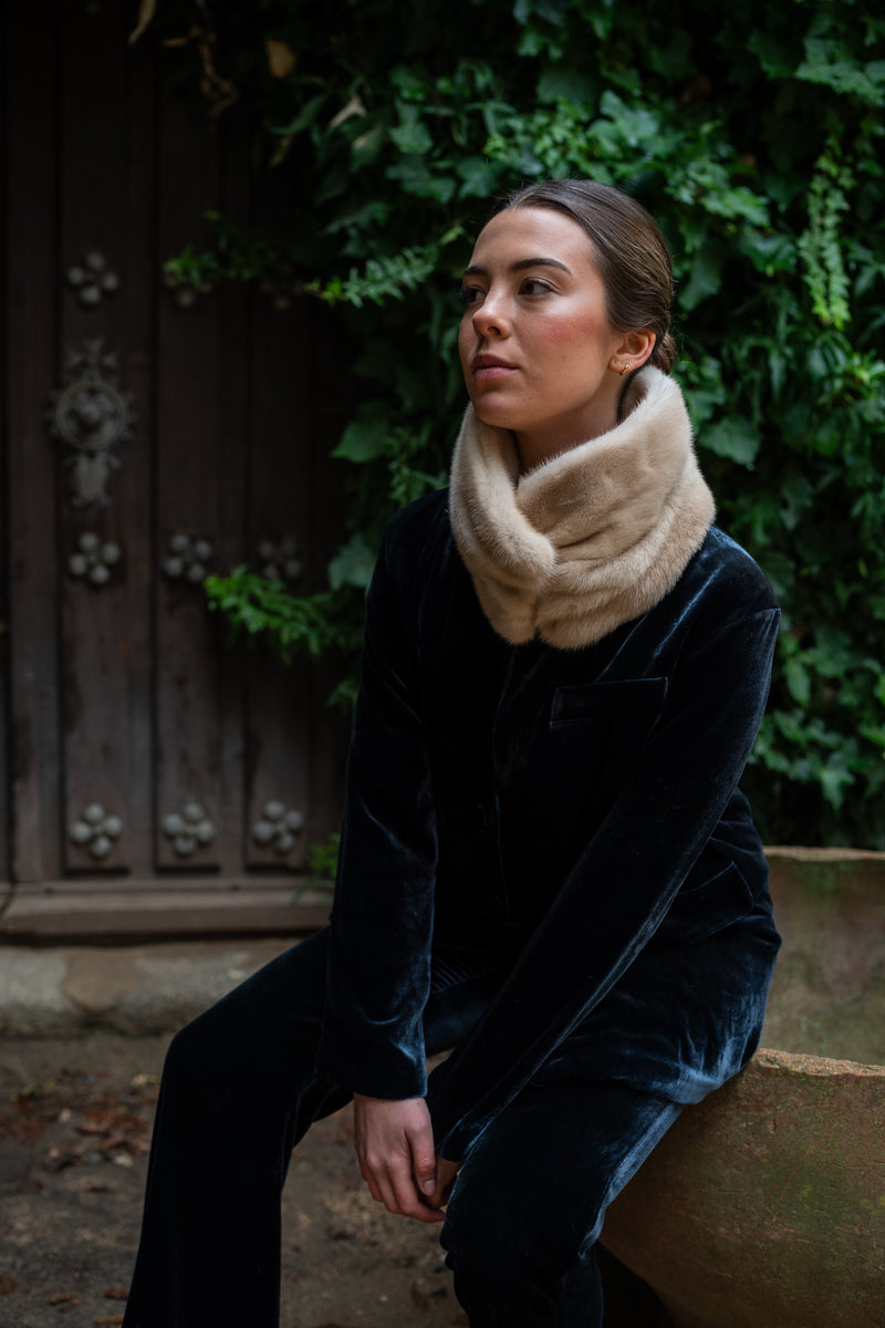 Cuello de visón Crudo doble