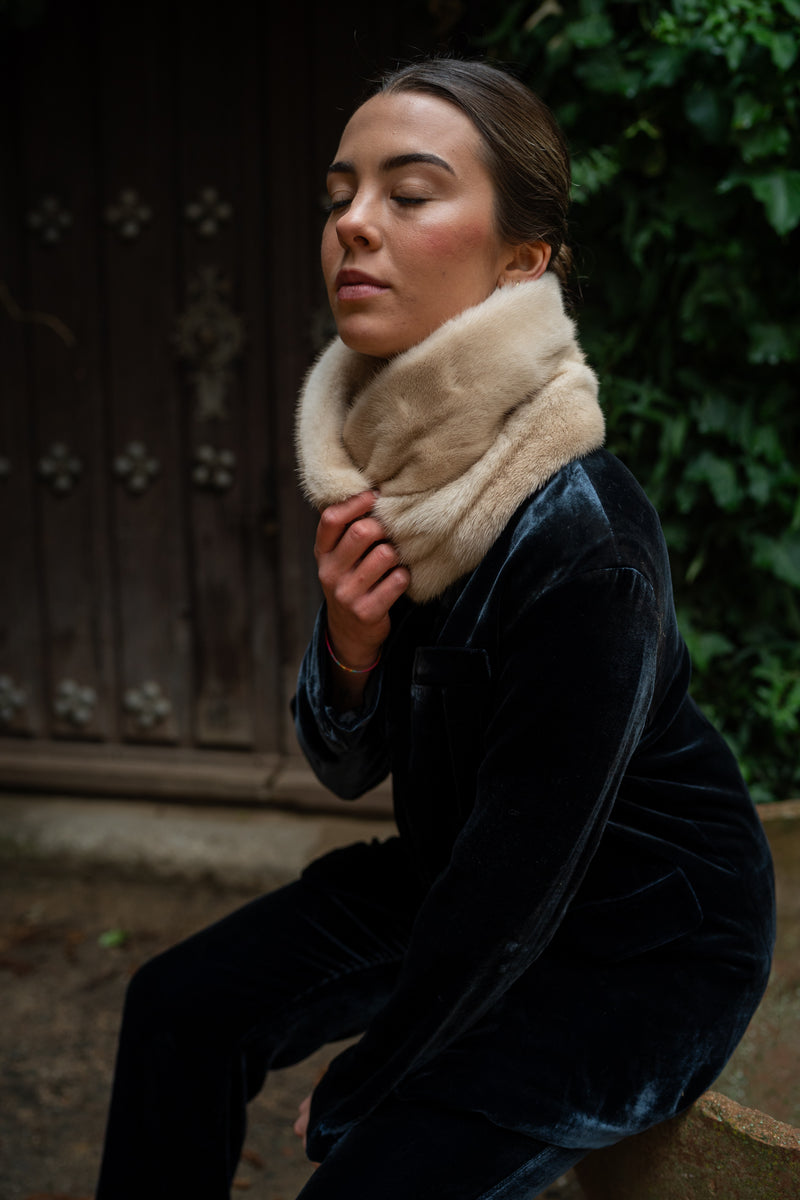 Cuello de visón Crudo doble