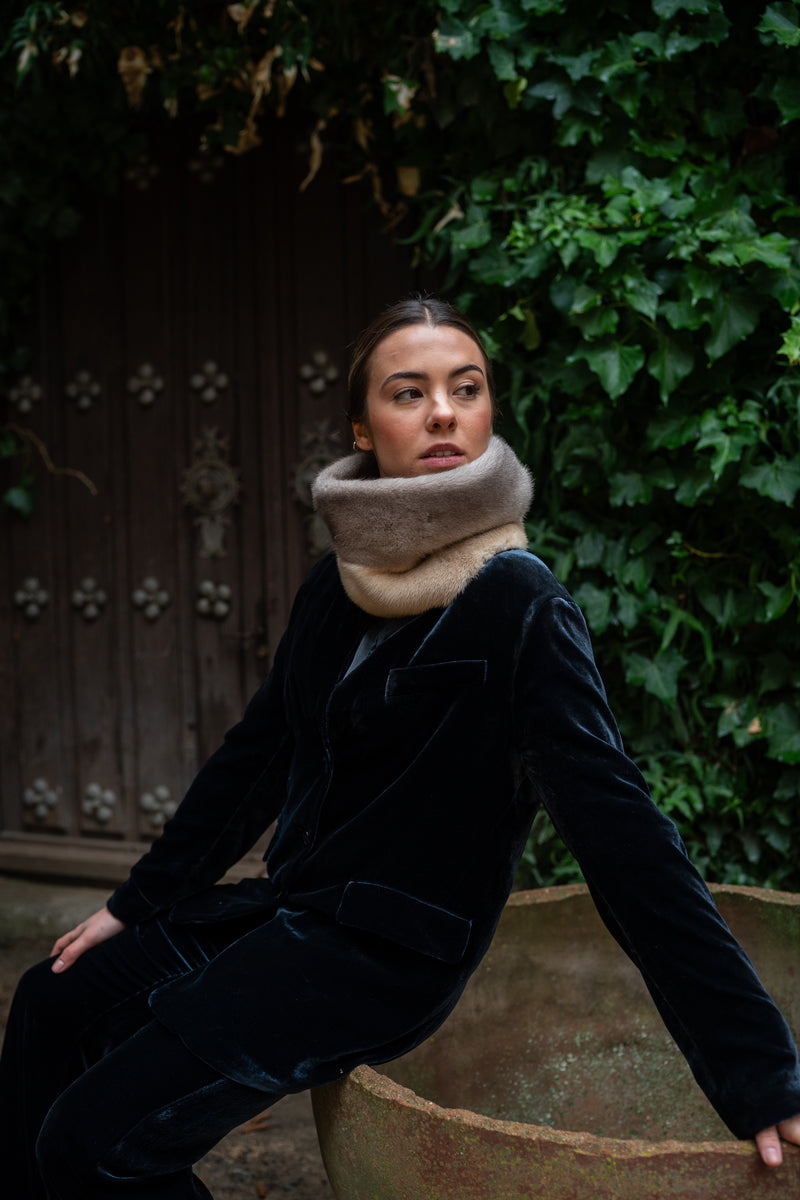 Cuello de visón Gris y Crudo