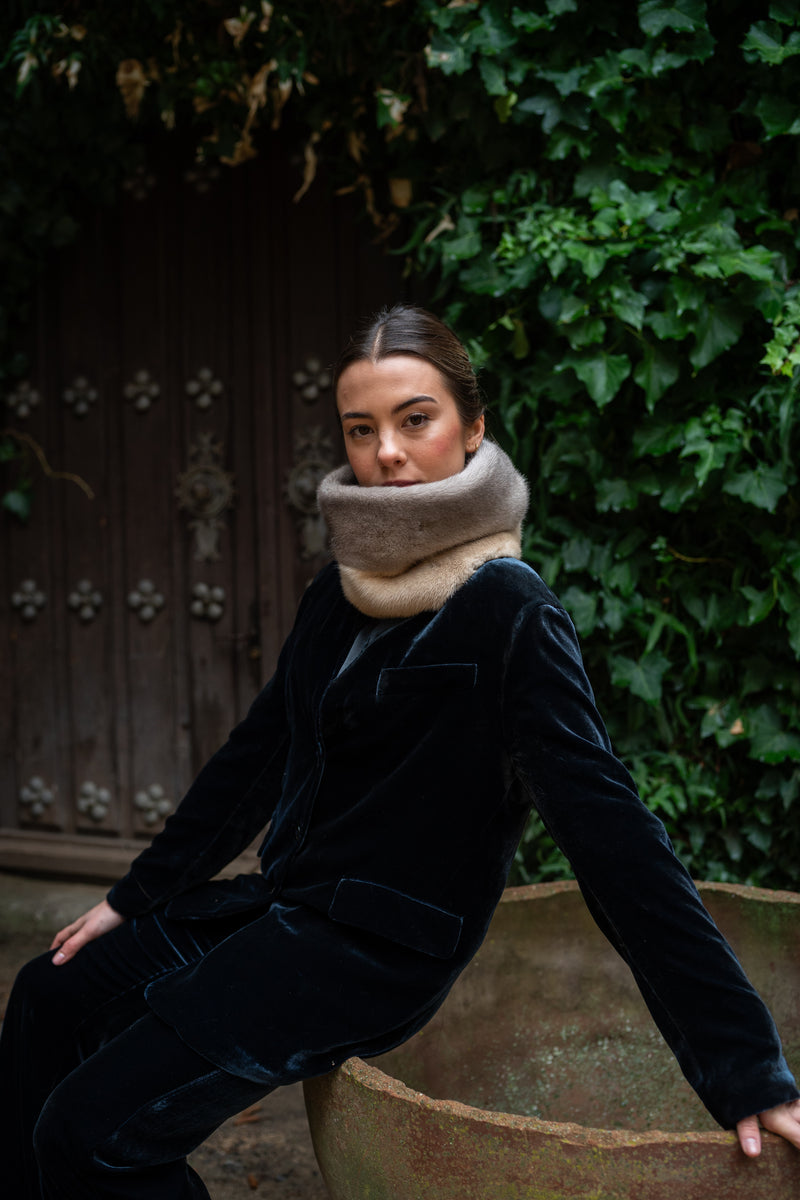 Cuello de visón Gris y Crudo