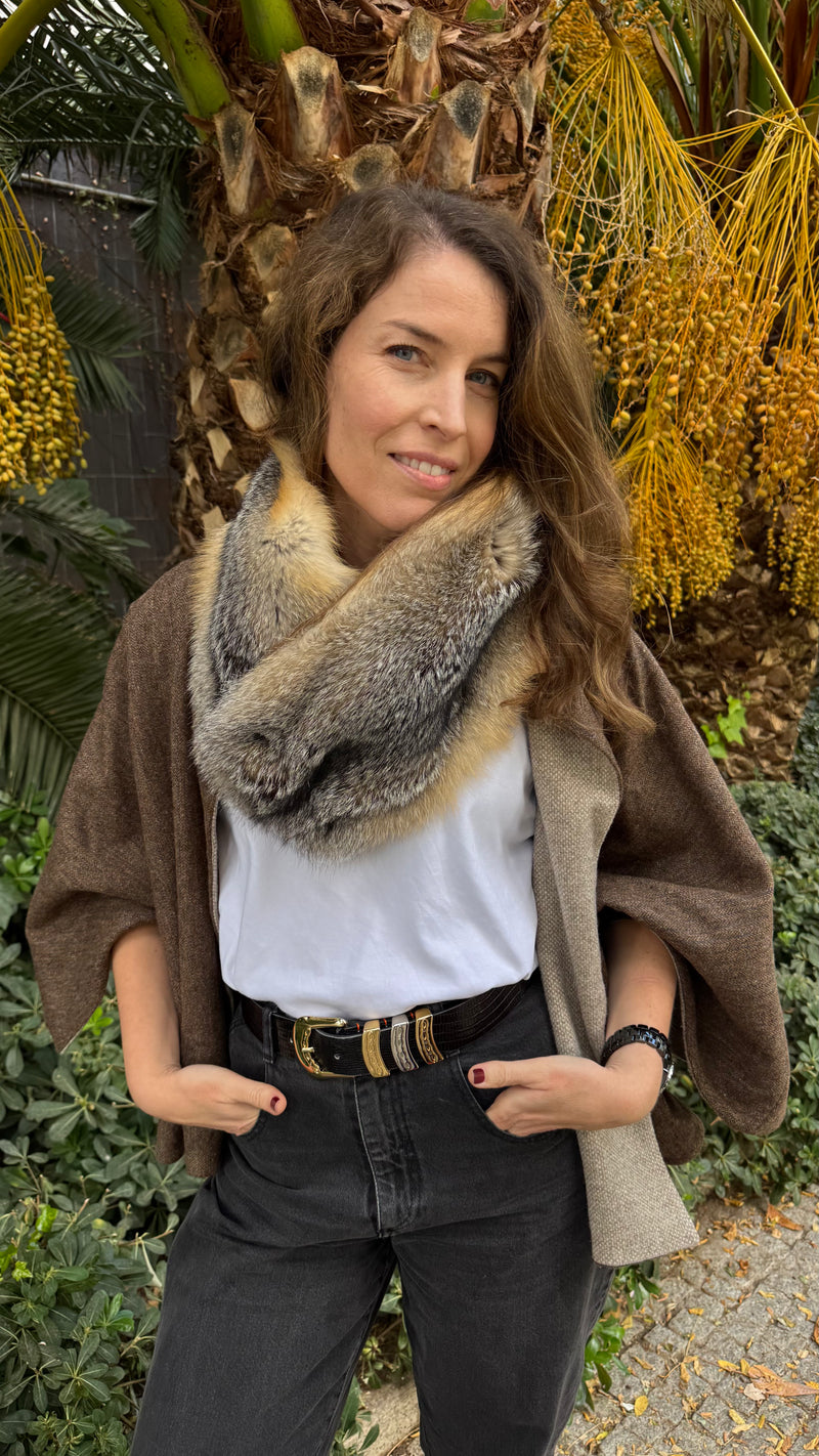 Cuello de zorro LATTE