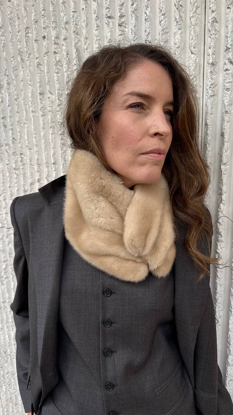 Cuello de visón Crudo doble