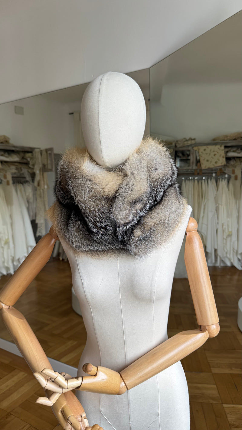 Cuello de zorro LATTE