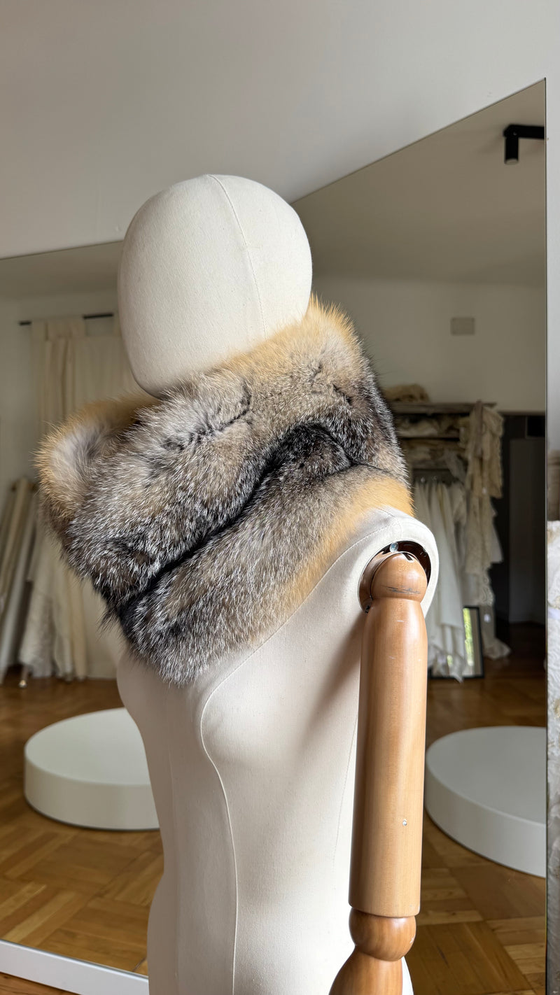 Cuello de zorro LATTE