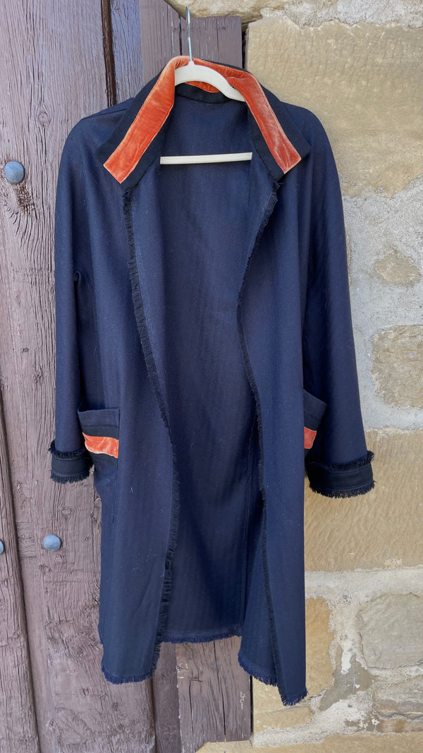 Guardapolvos de lana merino con espiga azul marino